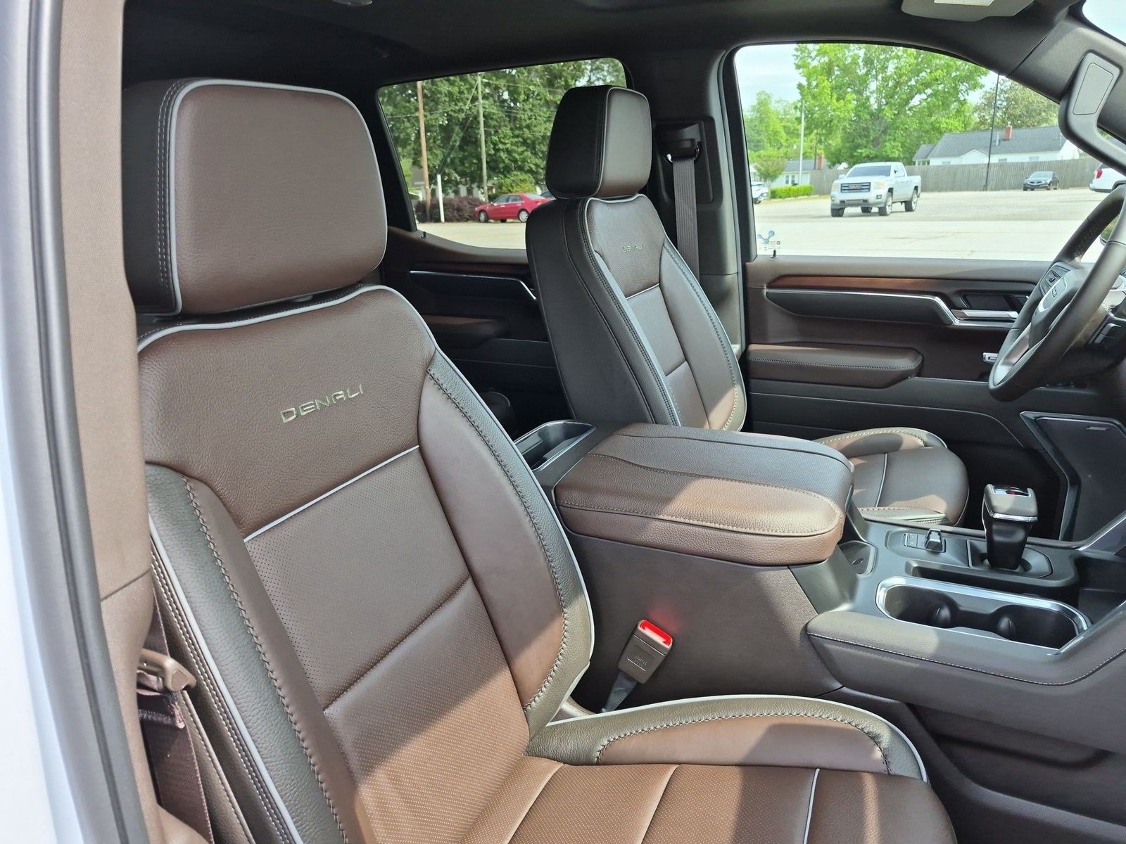 Certified 2026 GMC Sierra 1500 Denali w/ Denali Reserve Package AWD/4WD image 31