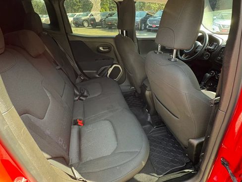 Used 2017 Jeep Renegade Latitude w/ Popular Equipment Group AWD/4WD image 26