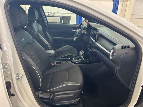 Used 2023 Kia Forte GT-Line image 16