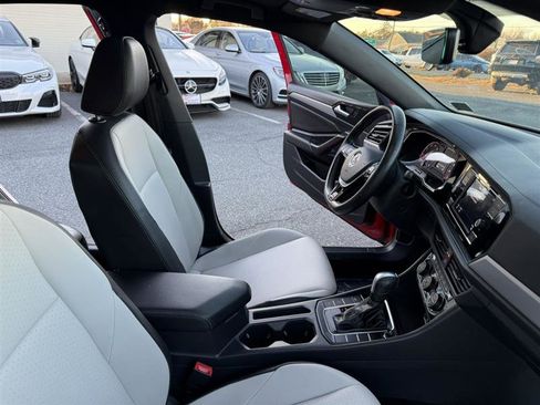 Used 2021 Volkswagen Jetta R-Line image 15