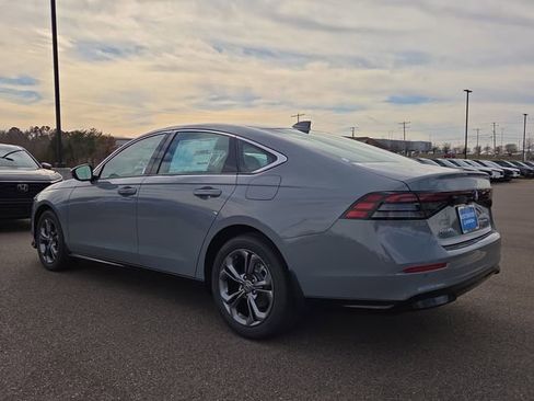 New 2025 Honda Accord EX-L image 3