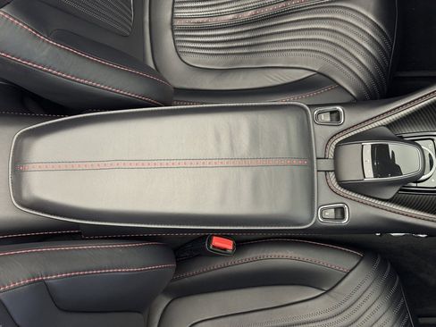 Used 2023 Aston Martin DB11 Volante image 67