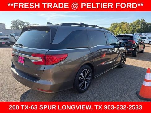 Used 2018 Honda Odyssey Elite image 12