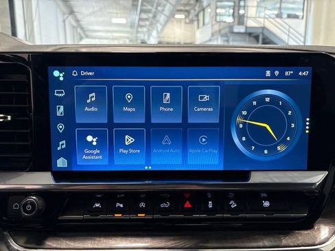 Used 2023 Chevrolet Silverado 1500 LTZ w/ LTZ Convenience Package II AWD/4WD image 21