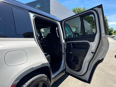 New 2026 Land Rover Defender 110 S AWD/4WD image 17