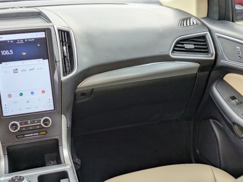 Used 2021 Ford Edge SEL w/ Convenience Package image 18