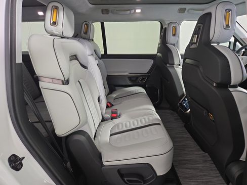 Used 2024 Rivian R1S Adventure AWD/4WD image 23