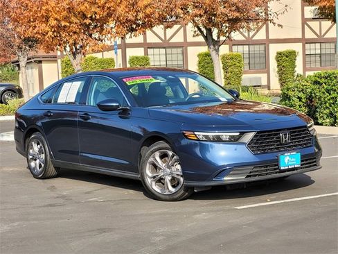 Used 2024 Honda Accord EX image 2