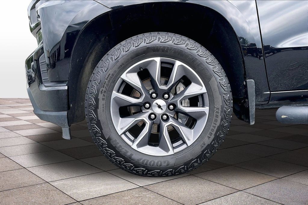 Used 2021 Chevrolet Silverado 1500 RST AWD/4WD image 9