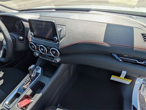 New 2025 Nissan Sentra SR w/ Trunk Package image 32