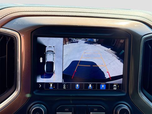 Used 2021 Chevrolet Silverado 3500 High Country image 14