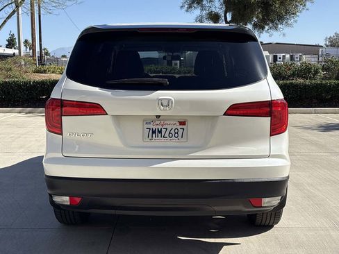 Used 2016 Honda Pilot LX image 4