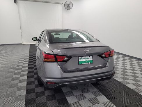 Used 2025 Nissan Altima 2.5 SV FWD image 6