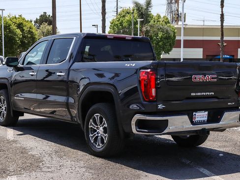Used 2024 GMC Sierra 1500 SLT AWD/4WD image 9