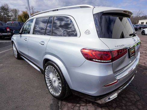 Used 2023 Mercedes-Benz Maybach GLS 600 4MATIC image 4