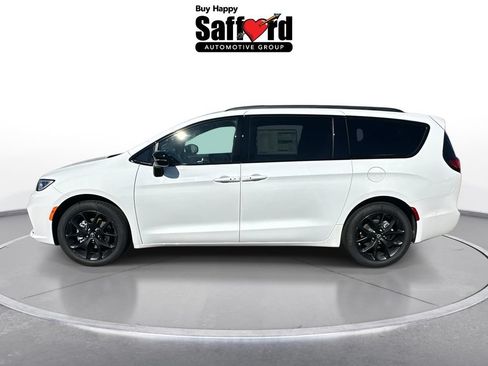 New 2026 Chrysler Pacifica Select w/ S Appearance Package FWD image 5