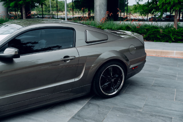 Used 2005 Ford Mustang GT RWD image 10