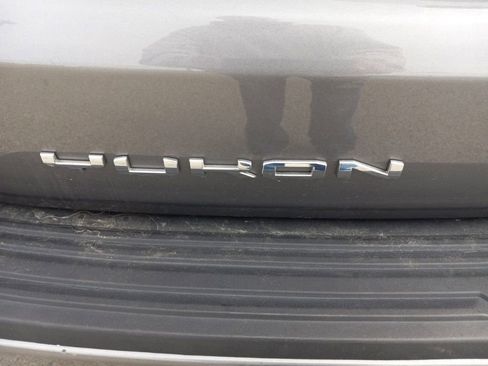 Used 2021 GMC Yukon SLE image 7