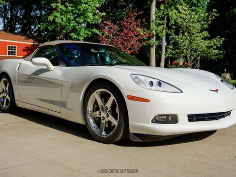 Used 2005 Chevrolet Corvette Convertible w/ Preferred Equipment Group RWD image 17