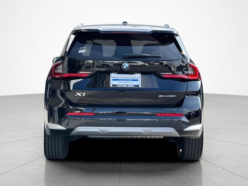 Used 2025 BMW X1 xDrive28i w/ Technology Package AWD/4WD image 4