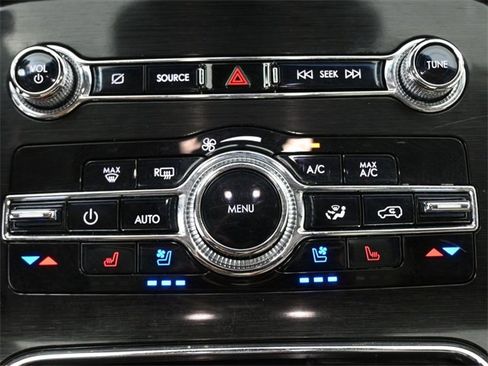 Used 2022 Lincoln Nautilus Reserve w/ Equipment Group 201A image 4