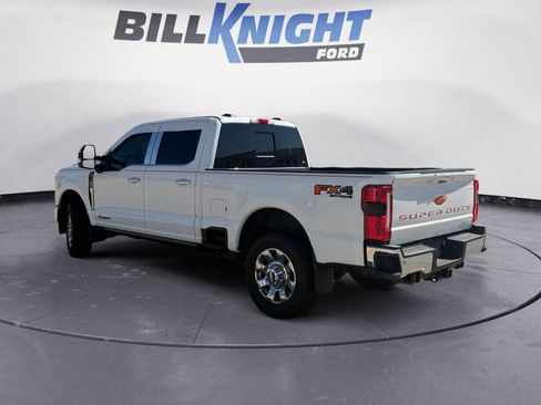 Used 2025 Ford F350 Lariat w/ Lariat Ultimate Package AWD/4WD image 3
