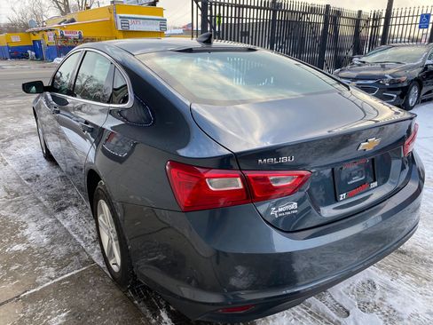 Used 2019 Chevrolet Malibu LS w/ LPO, Convenience Package 1 FWD image 2