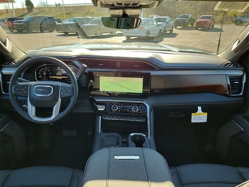 New 2026 GMC Sierra 3500 Denali w/ Denali Reserve Package image 8