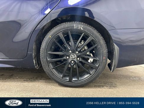 Used 2021 Toyota Camry XSE image 13