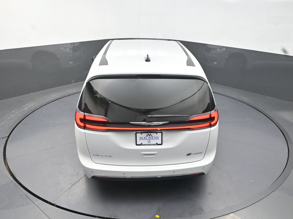 Used 2024 Chrysler Pacifica Limited FWD image 20