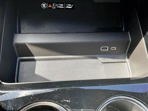 Used 2025 Chevrolet Suburban RST w/ Comfort Package image 24