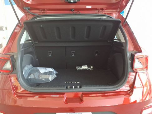 Certified 2025 Hyundai Venue SEL FWD image 16