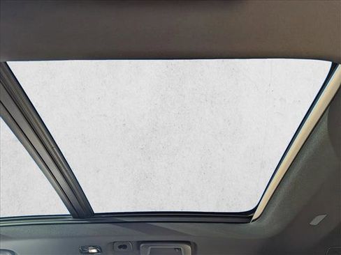 New 2026 Volvo XC90 T8 Plus w/ Protection Package Premier image 18