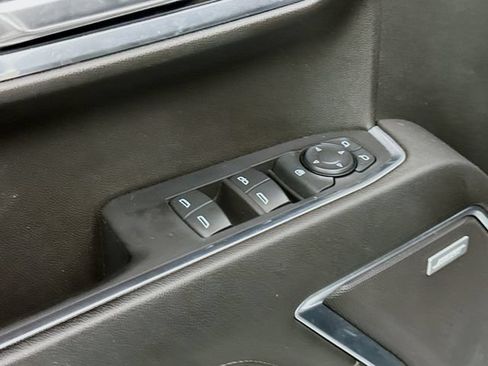 Used 2022 Chevrolet Silverado 1500 LT Trail Boss w/ LT Trail Boss Premium Package AWD/4WD image 17