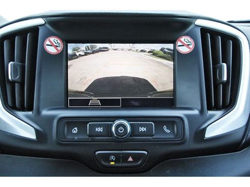 Used 2024 GMC Terrain SLE FWD image 23