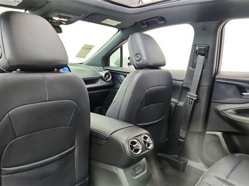 Used 2024 Chevrolet Blazer EV LT image 31