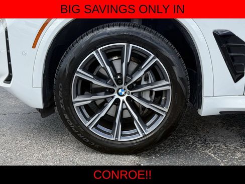 Used 2026 BMW X5 xDrive40i AWD/4WD image 9