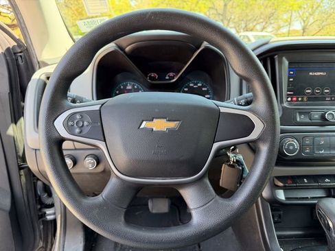 Used 2022 Chevrolet Colorado W/T w/ Custom Special Edition AWD/4WD image 10