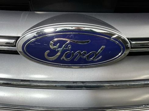 Used 2018 Ford Edge SEL w/ Equipment Group 201A AWD/4WD image 9