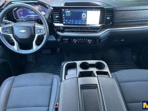 Used 2025 Chevrolet Silverado 1500 LT image 16