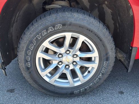 Used 2022 Chevrolet Silverado 1500 LT AWD/4WD image 15