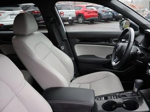 Certified 2025 Honda Civic Sport Touring image 8