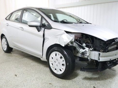 Used 2017 Ford Fiesta S image 5