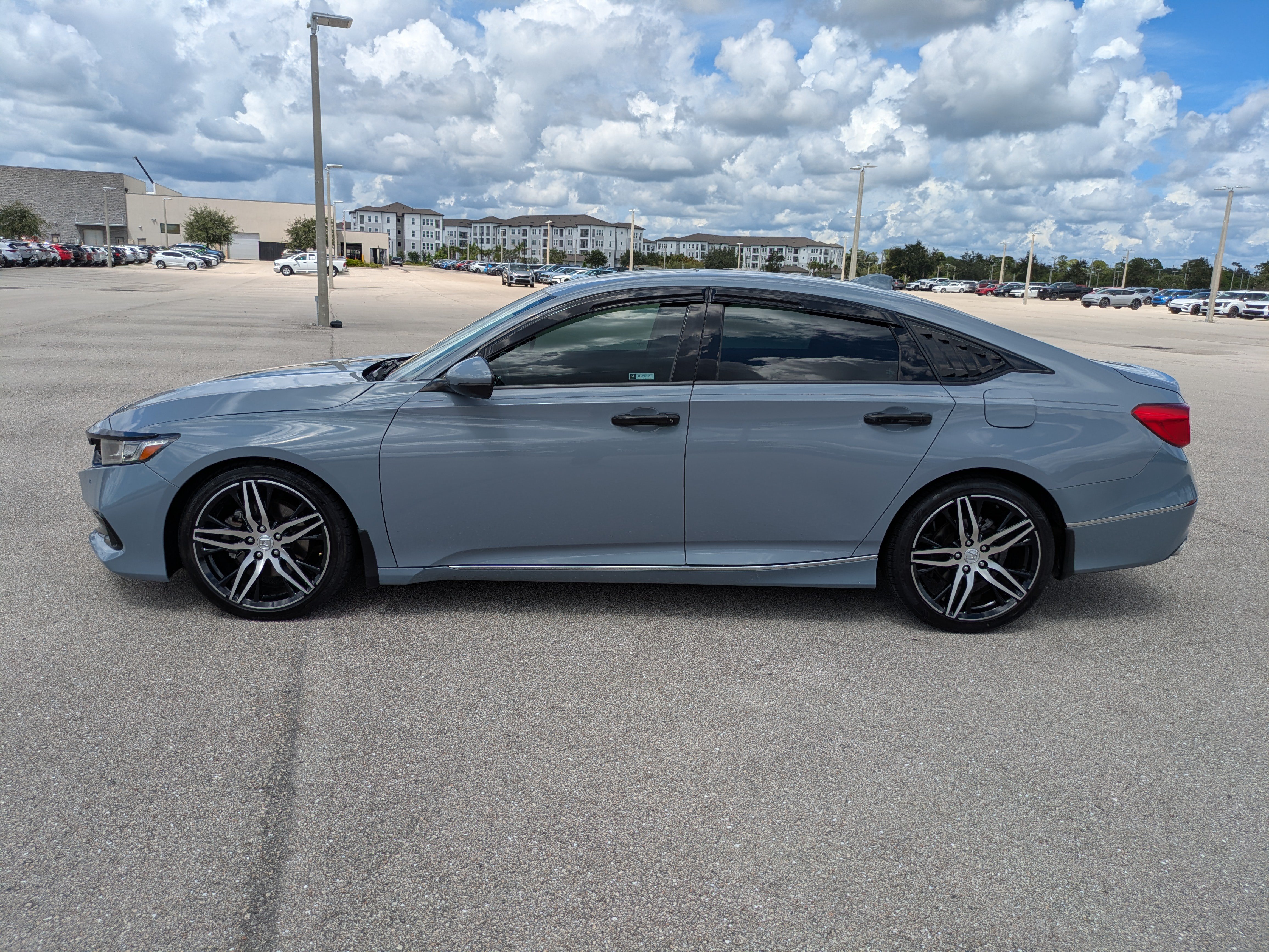 Used 2021 Honda Accord Touring image 7