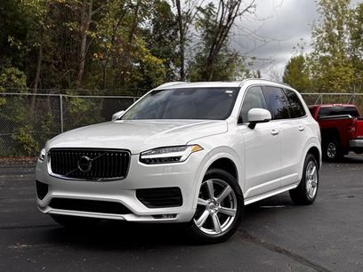 Used 2021 Volvo XC90 T6 Momentum