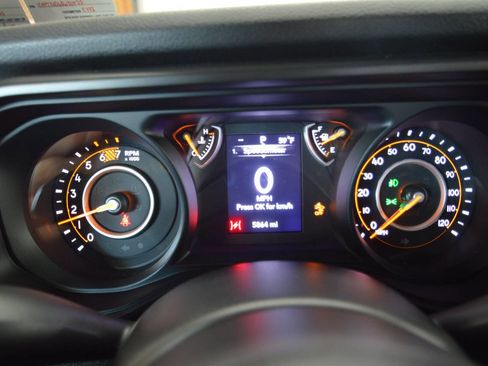 Used 2024 Jeep Wrangler Sport image 25