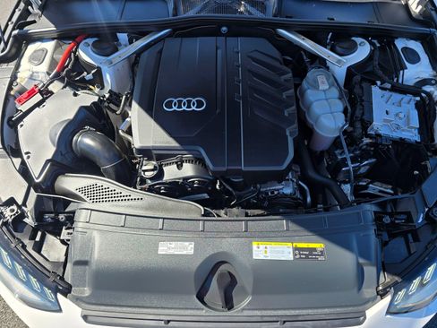 Used 2022 Audi A4 2.0T Premium Plus AWD/4WD image 9