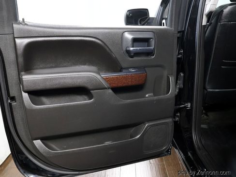 Used 2017 GMC Sierra 1500 SLE w/ SLE Value Package image 27