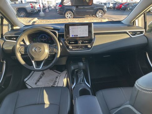 Used 2024 Toyota Corolla XLE image 11