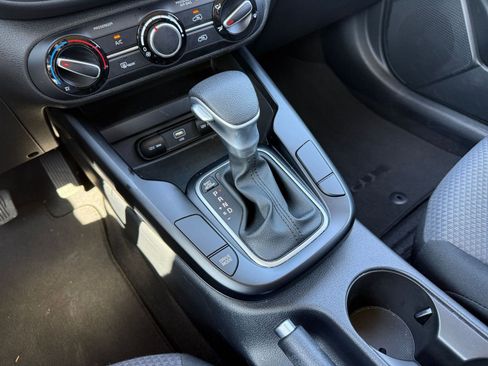 Used 2025 Kia Soul LX w/ LX Technology Package image 41